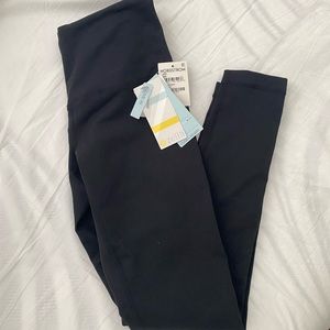 Size XSP Zella Live-in black leggings NWT